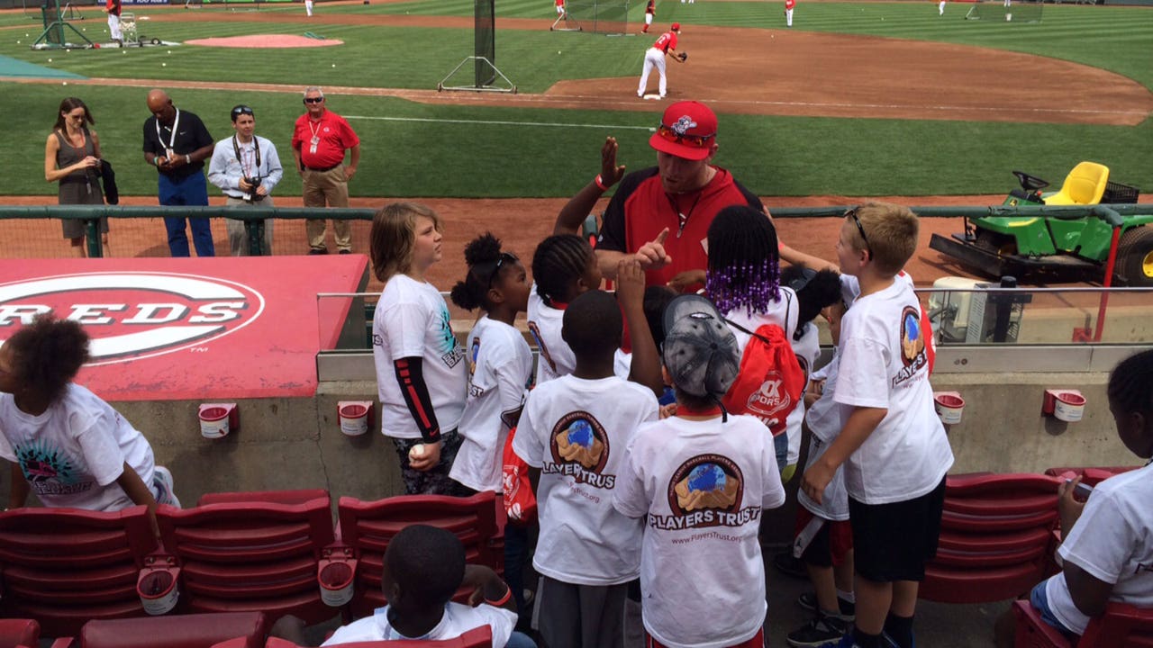 Buses for Baseball: Boys and Girls Club of Greater Cincinnati's day with the Reds